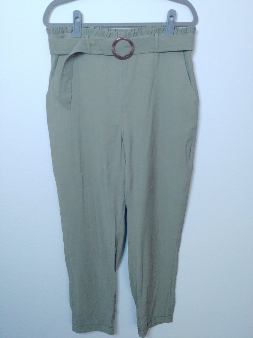 LC Lauren Conrad Olive Green Tapered Cuffed Trouser